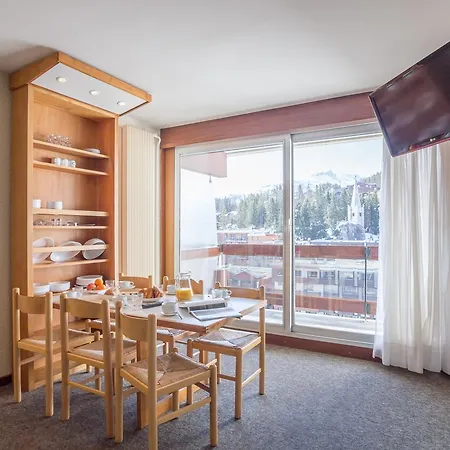 Aparthotel Pierre & Les Ecrins 3*